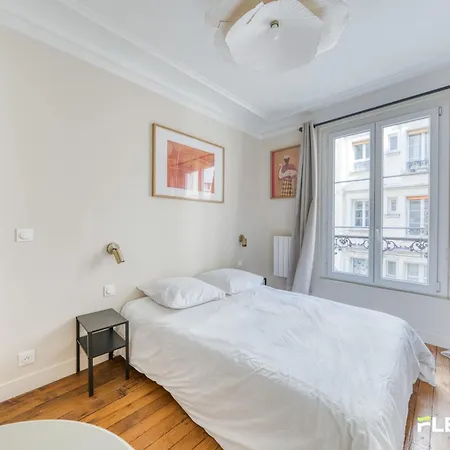 Cozy Near Montmartre And Metro 18th Daire *