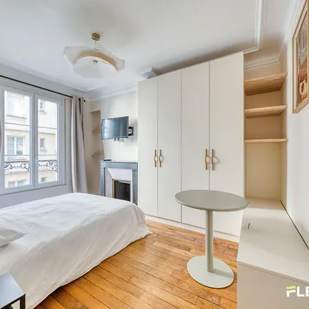 Cozy Near Montmartre And Metro 18th * Paris