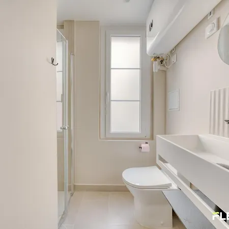 Cozy Near Montmartre And Metro 18th Daire Paris